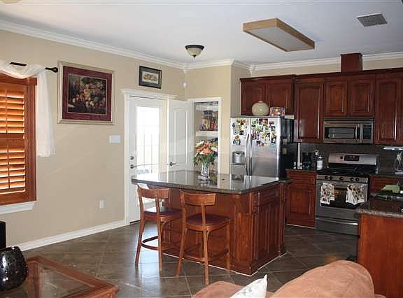 4th image of 2914 Burnet Dr