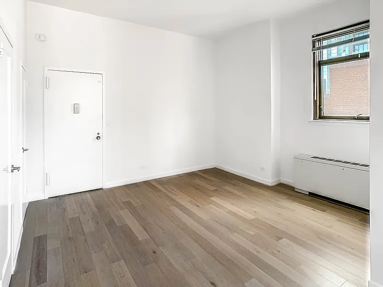 4 Park Ave #18A — Photo 6