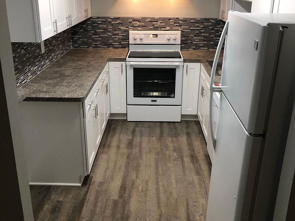 1st image of 25 Trenton Sq #53