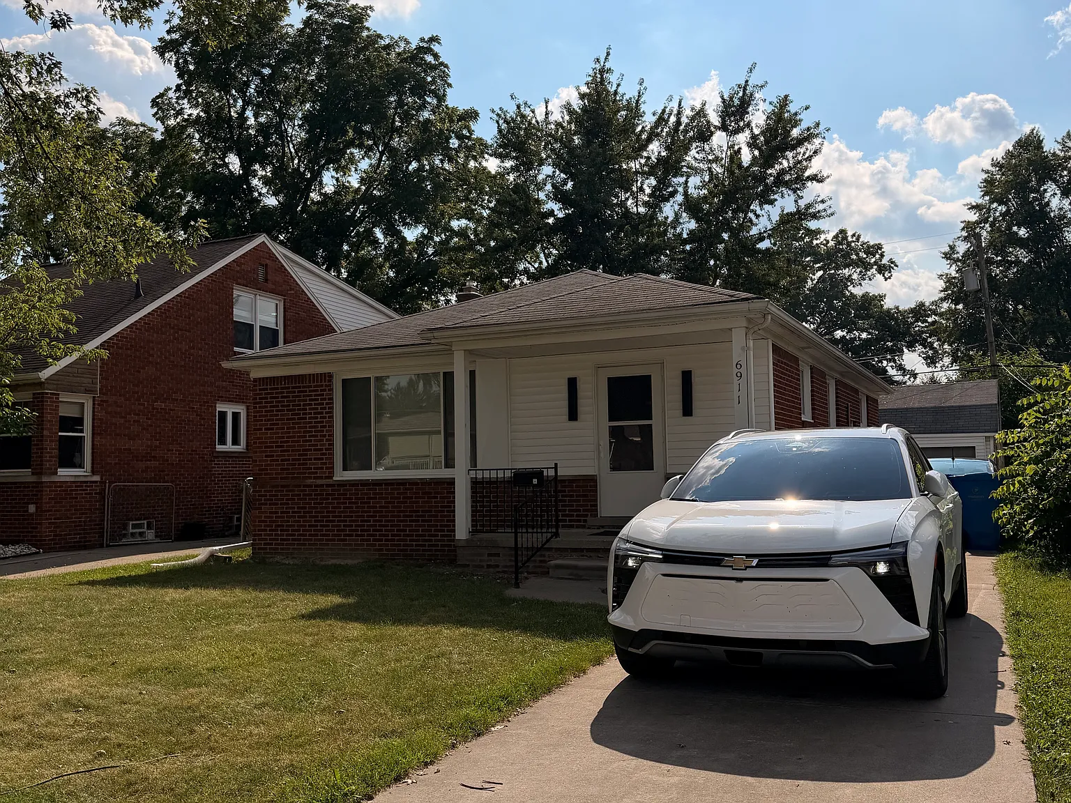 3 bed, 2106 sqft, $2,650 — Photo 1