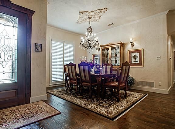 4th image of 5840 Gallant Fox Ln