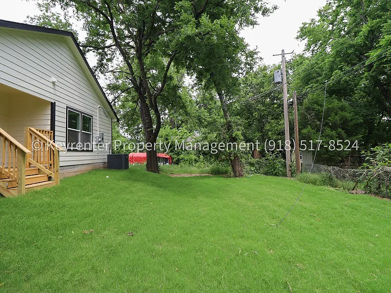 43 S Toledo Ave — Photo 33