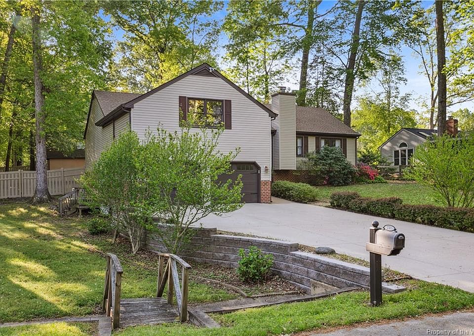 1st image of 231 Nina Ln