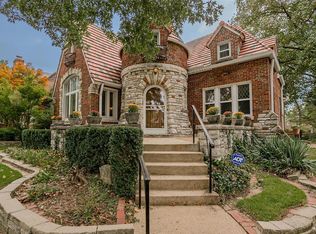 7366 Teasdale Ave, Saint Louis, MO