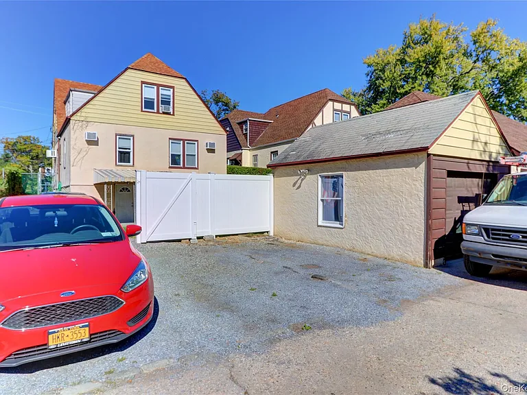 157 Main St — Photo 4