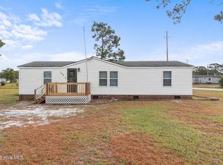 100 N King Street, Hubert, NC 28539