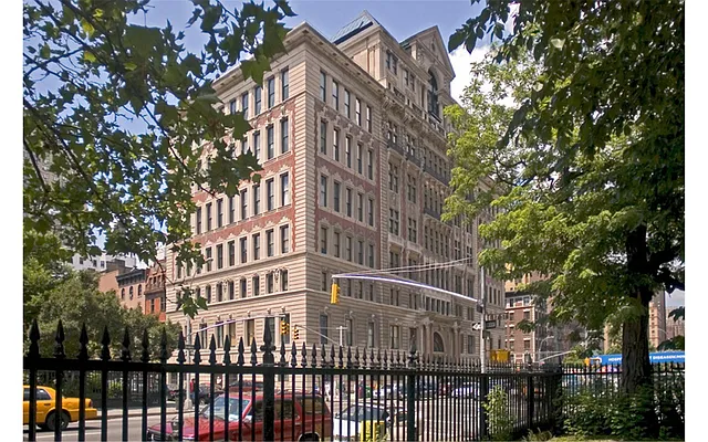 Rented by Douglas Elliman | media 13