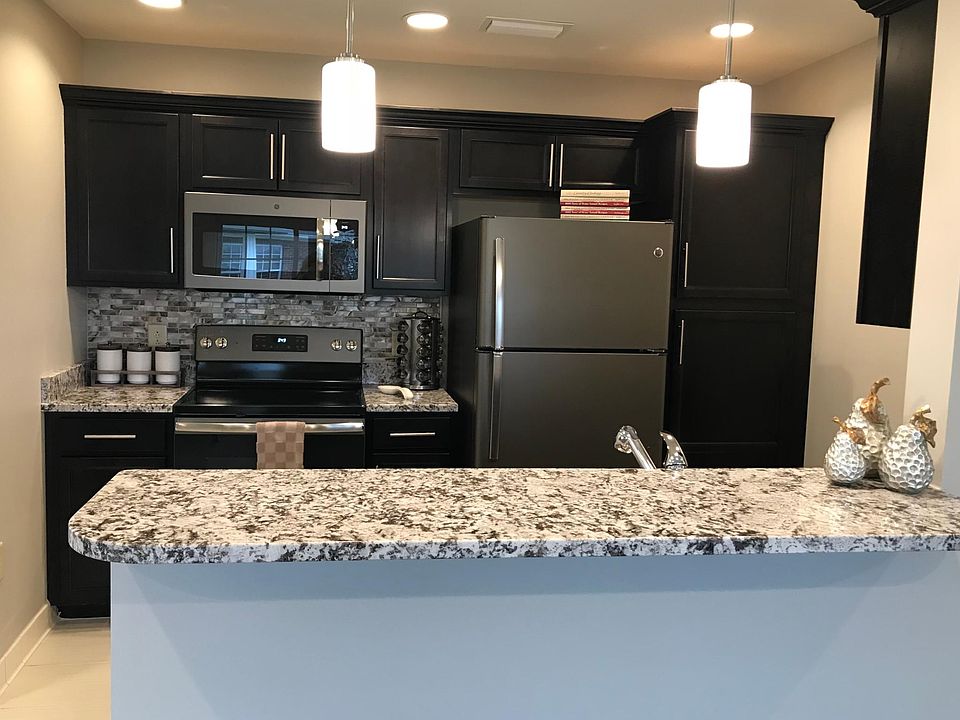 2nd image of 9149 Clubhouse Dr