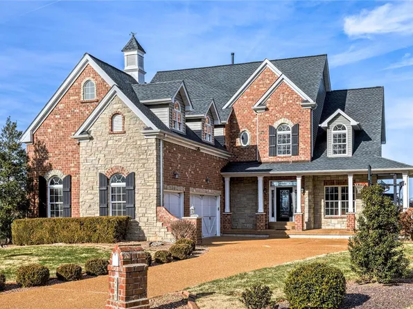 206 Abbey Glen Ln, Weldon Spring, MO 63304
