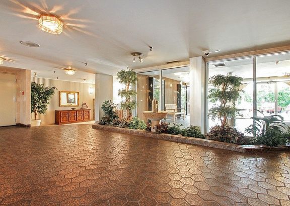 2nd image of 6400 N Cicero Ave APT 509