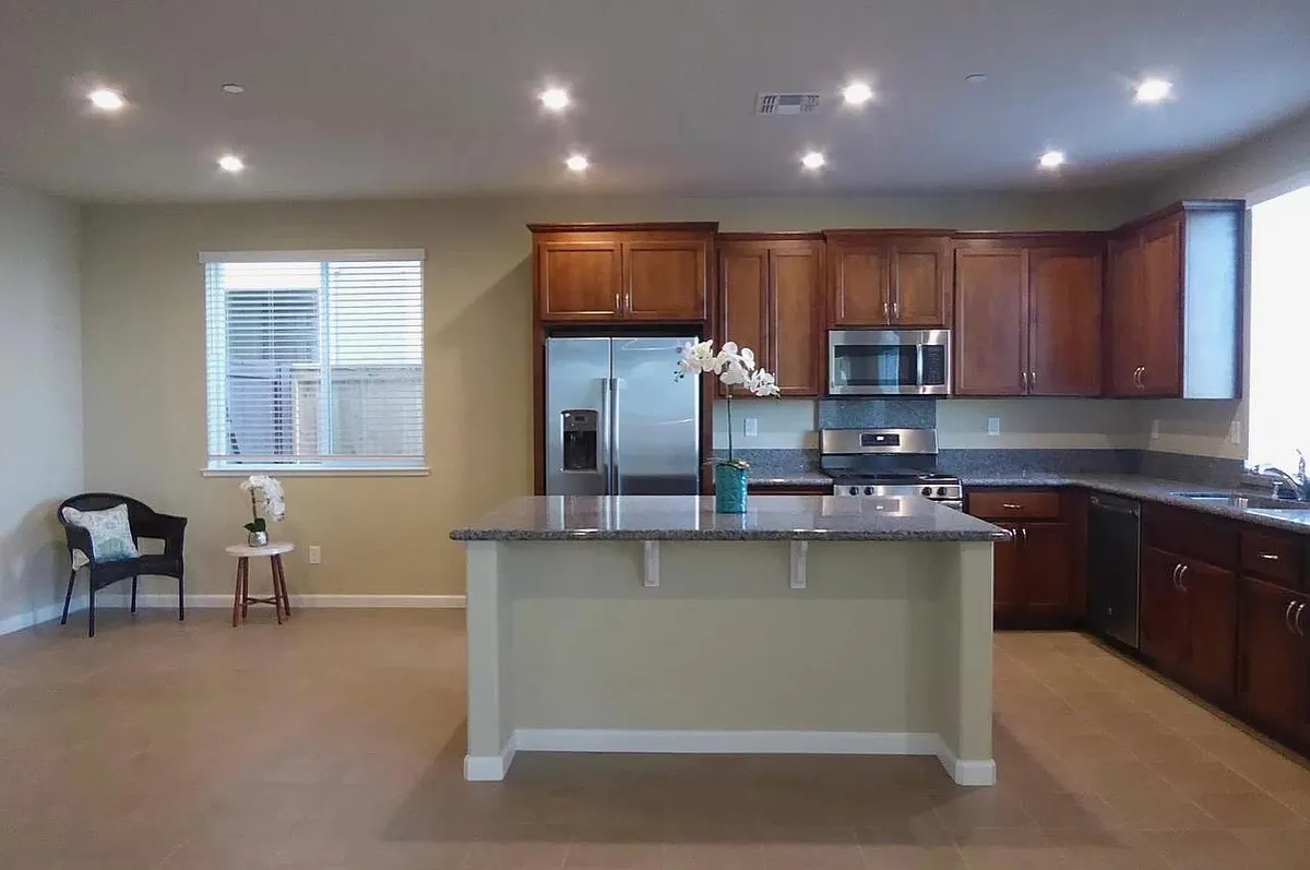 Building Photo - 4412 Needlegrass Dr