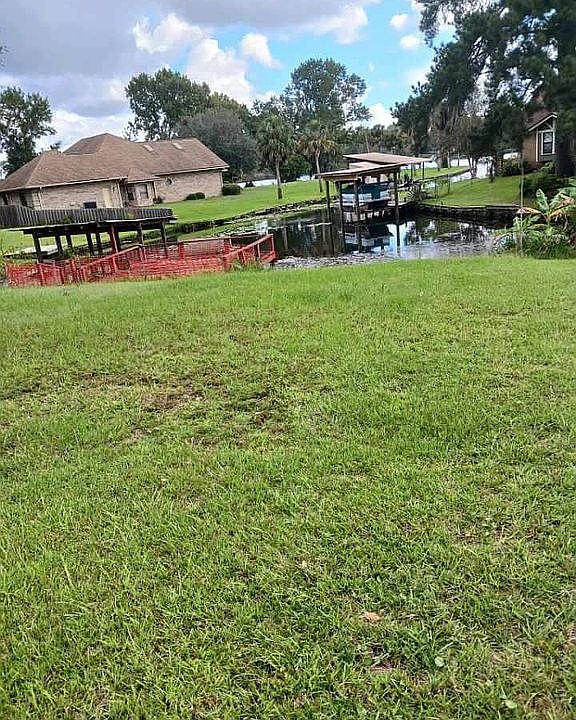 Nice lake view and access 