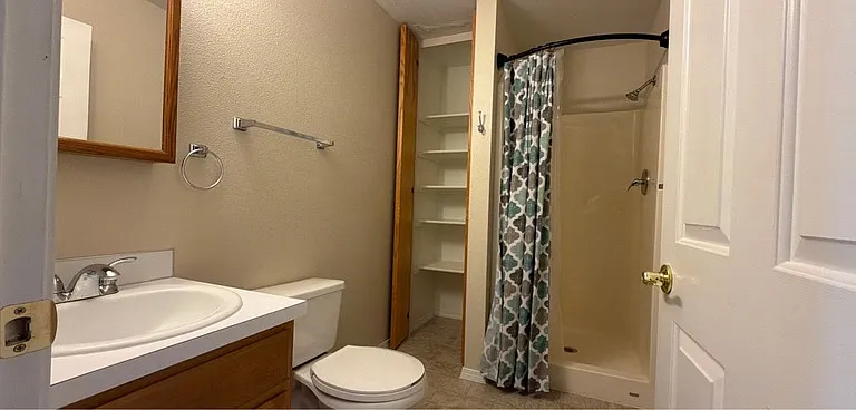 1060 SE Miller Ave — Photo 13