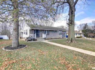 220 Lawrence St, Clinton, IA 52732
