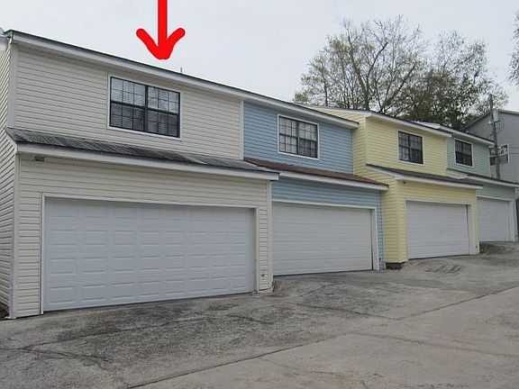 Garage end unit
