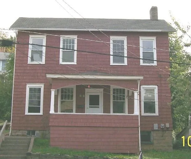812 Lincoln Ave photo 1