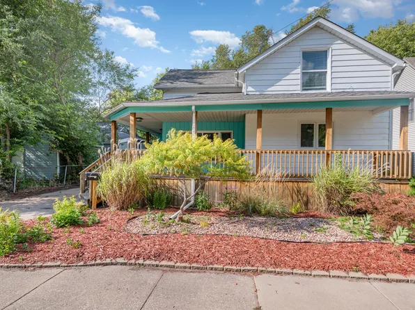 1103 Bradfield St, Bay City, MI 48706