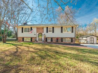 7821 Hallsdale Rd, Knoxville, TN 37938