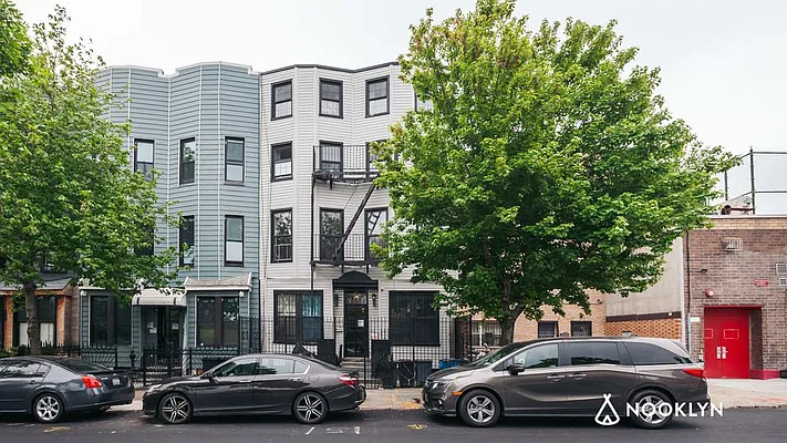 Rented by Nooklyn NYC LLC | media 40