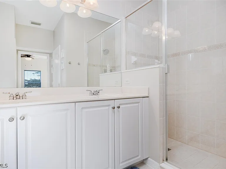 3181 Cottonwood Bnd #901 — Photo 22