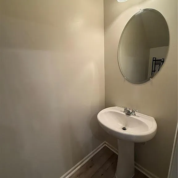 2330 McKenna Square Dr — Photo 6