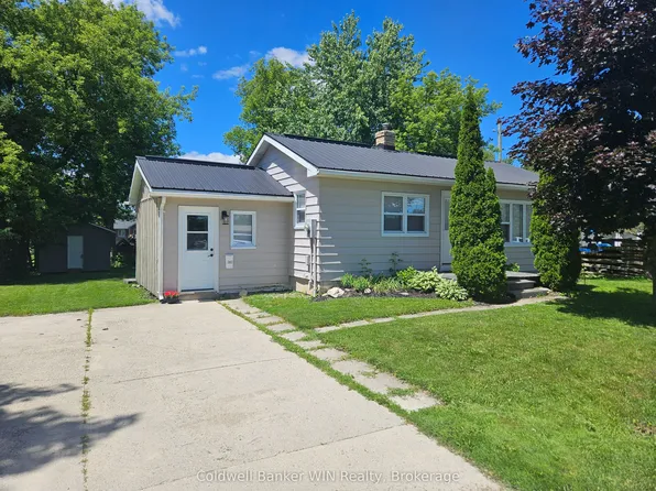 383 Wellington St E, Wellington North, ON N0G 2L2