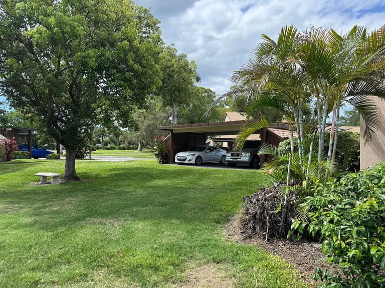1320 Pelican Creek Xing — Photo 27