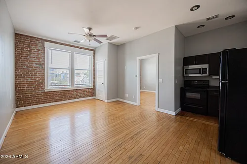 39 W Main St #8 Photo 1