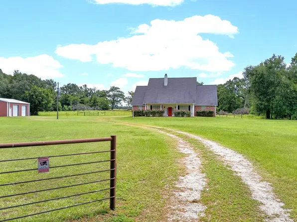 17956 State Highway 110 N, Troup, TX 75789