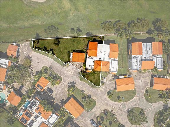 5th image of 12 Flamboyan