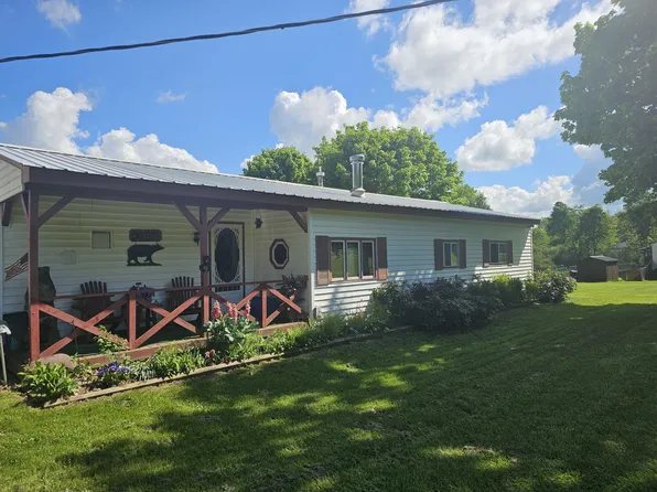 1060 Busti Rd, Sugar Grove, PA 16350