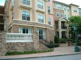 10 Perimeter Summit Blvd NE