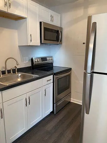 433 Janette Ave SW #8 — Photo 4