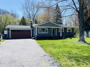 3281 Horrell Ct, Fenton, MI 48430