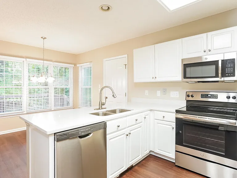4936 Bivens Dr — Photo 11