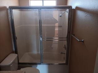 612 8th St #F, Bakersfield, CA 93304