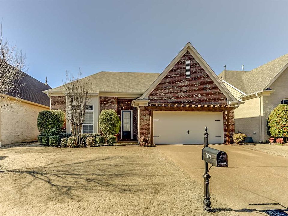 1st image of 1677 Newton Oak Cir E