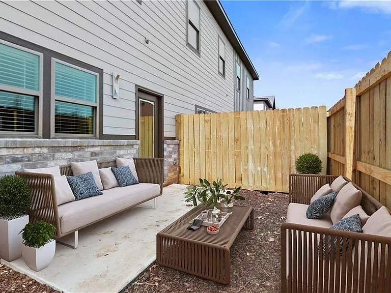 404 NW Retreat Ln — Photo 20