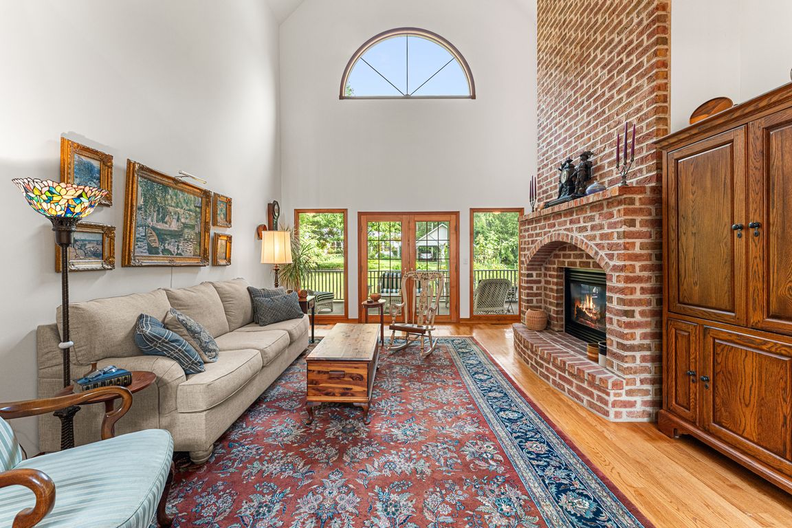 next background image