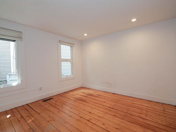 Bedroom #1