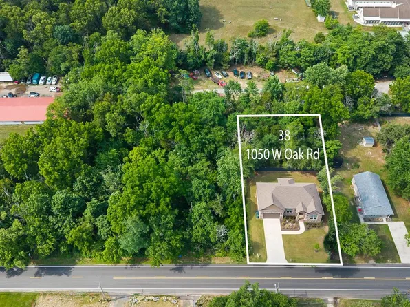 1050 W Oak Rd, Vineland, NJ 08360