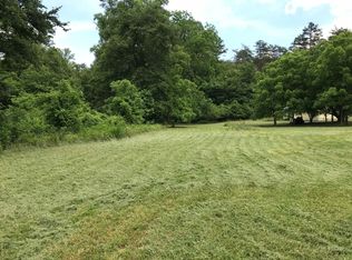 585 Trout Cove Rd, Brasstown, NC 28902