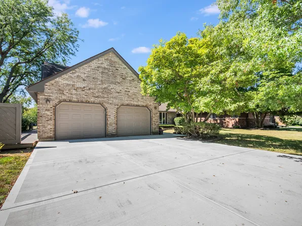1237 Milne Dr, Lockport, IL 60441