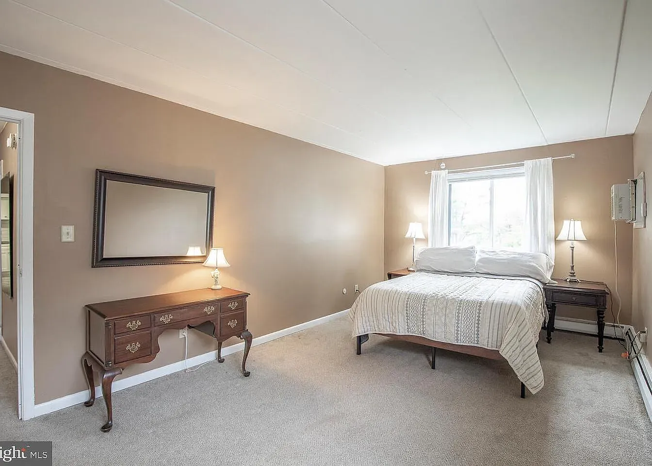 2 bed, 1108 sqft, $2,000 — Photo 3