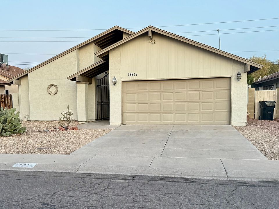 2nd image of 18811 N 43rd Dr