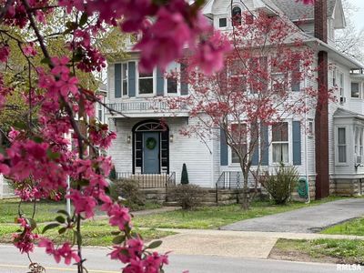 221 W Poplar St, Harrisburg, IL, 62946