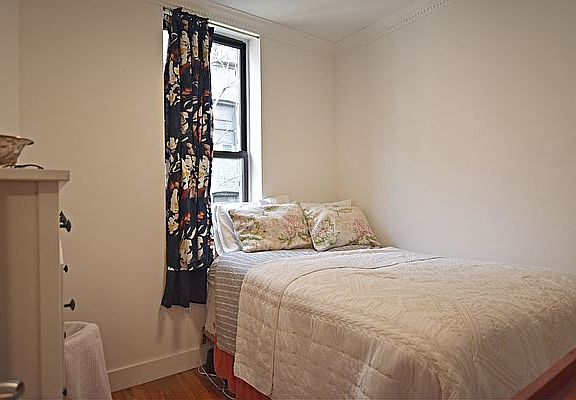 4th image of 243 E 13th St APT 12