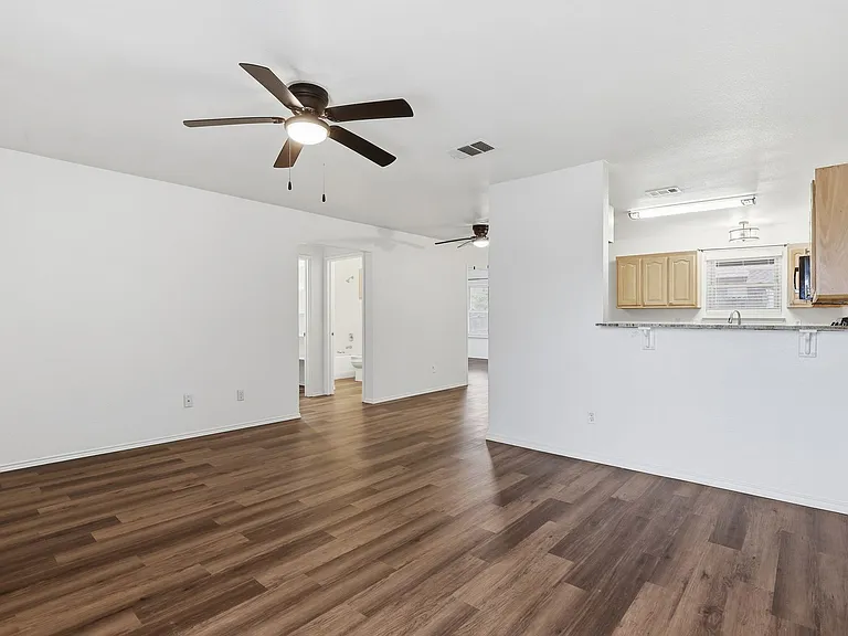 1502 Sharron Ct — Photo 51