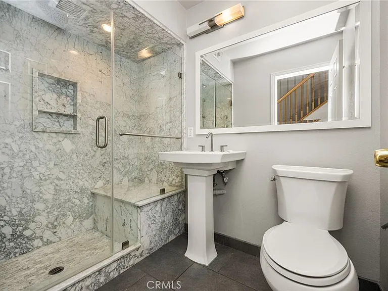 4867 Tremezzo Dr — Photo 25