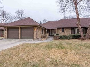 1804 Oakfield Dr #4, Midland, MI 48640